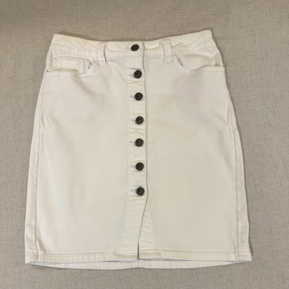 Earl Jeans White Mini Skirt Button Up Size 8 Petite